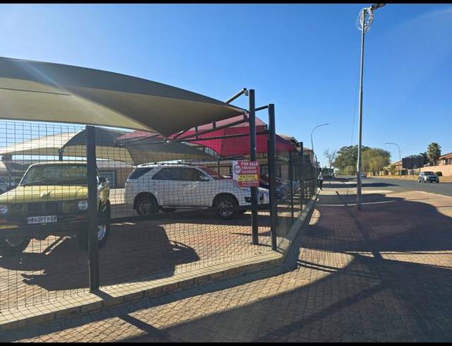 BUSINESS FOR SALE IN LENASIA